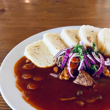 Pensión U Kuzelku 3*